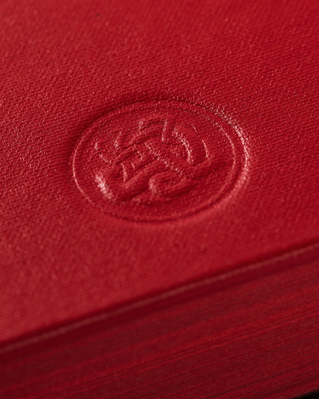 Gods & Monsters: The Art of Shimhaq (Deluxe Edition)