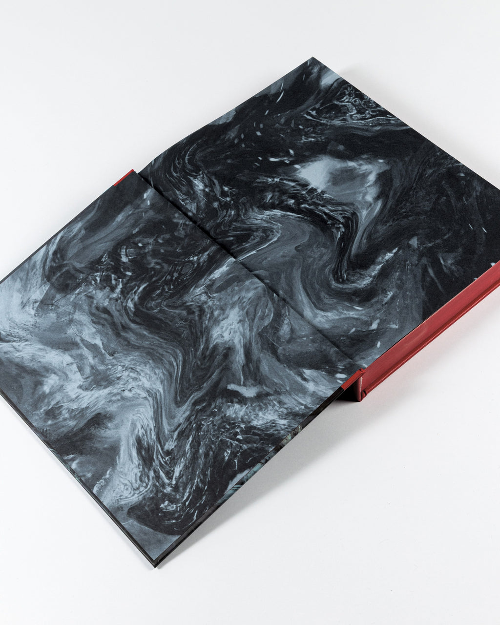 Gods & Monsters: The Art of Shimhaq (Deluxe Edition)