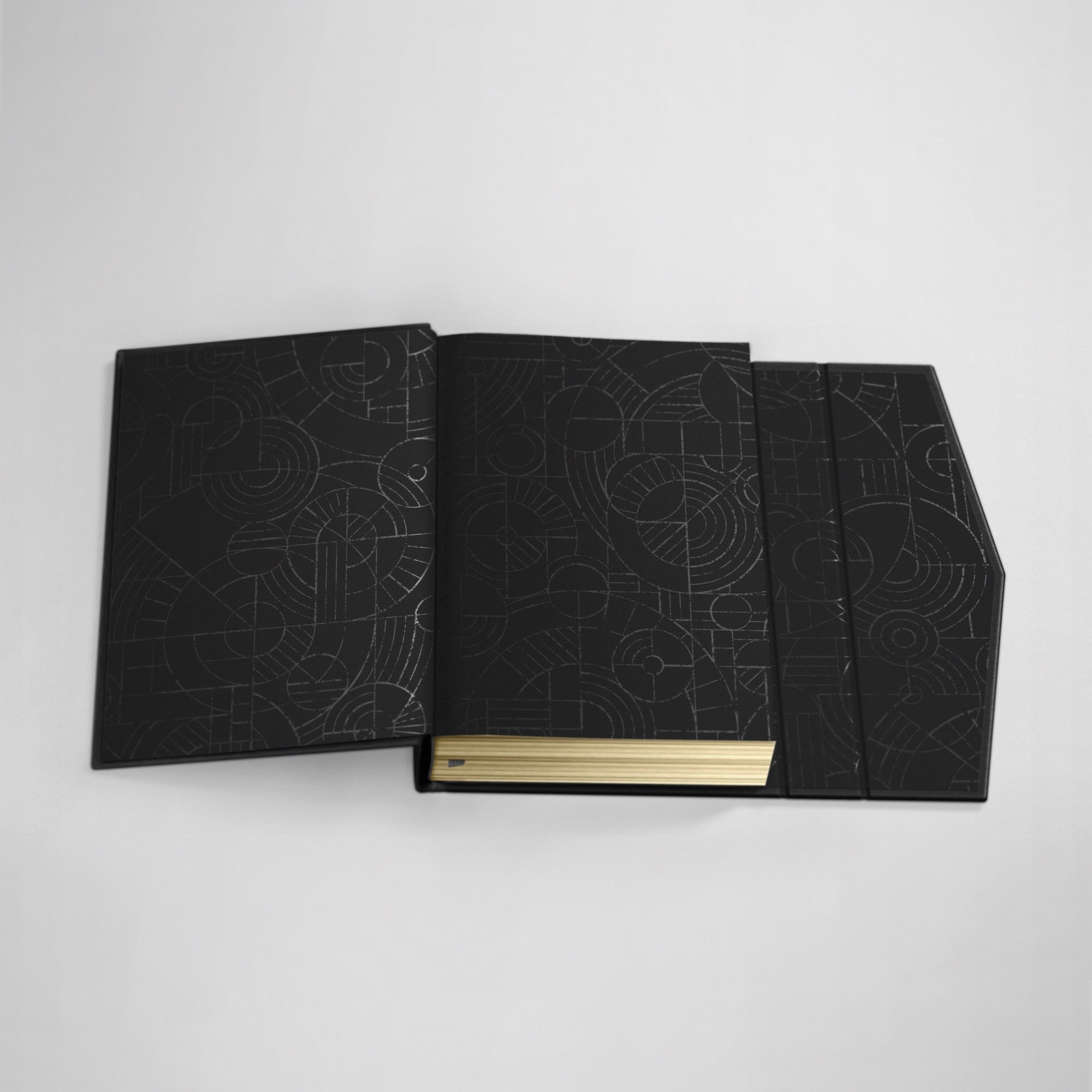 {Pre-order} Lore Bound: Elden Ring Explained (Deluxe Edition)